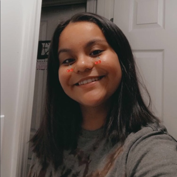 Meet your Posher, Angeline - Picture 1 of 1